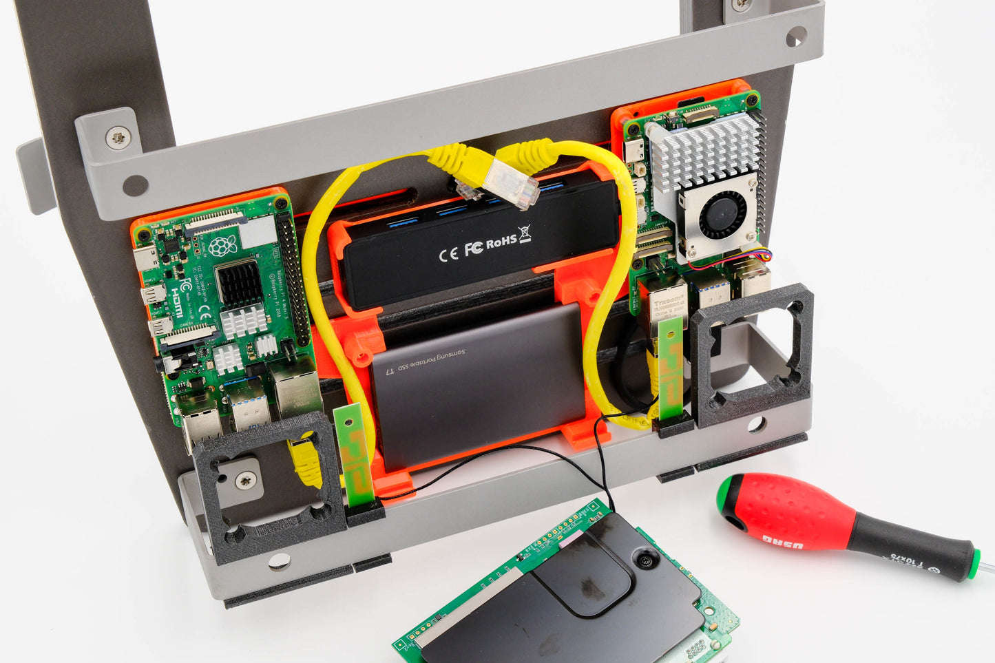 HOLDER: RPi 4/5 + SSD + Router + USB Hub